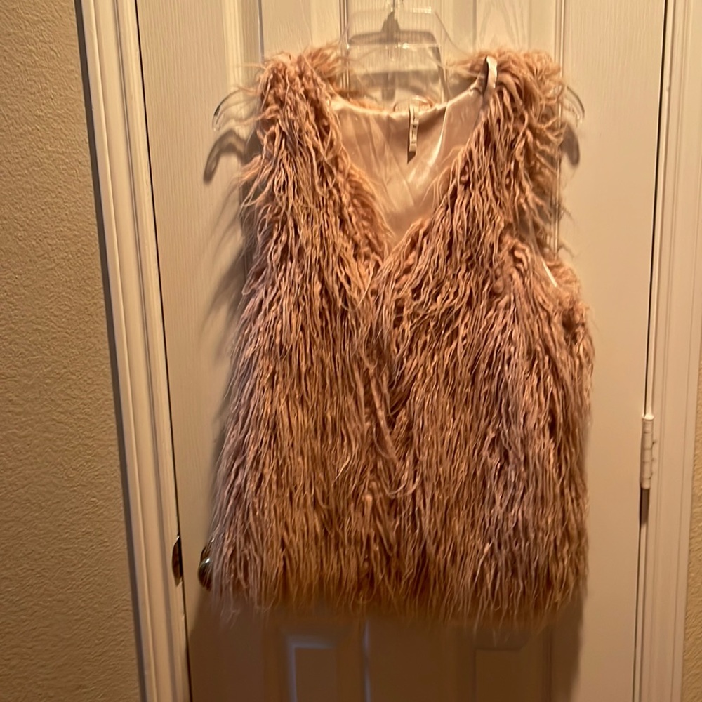 Fur vest